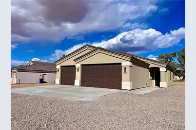 9882 N La Jolla Drive, Kingman, AZ 86401 - Photo 1