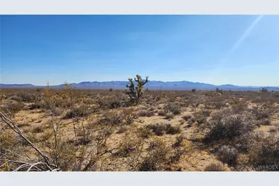 606D S Billy The Kid Road, Yucca, AZ 86438 - Photo 1