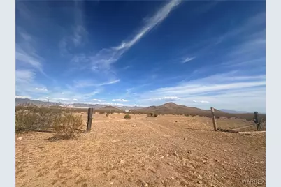 000 N Carrizo Road, Golden Valley, AZ 86413 - Photo 1