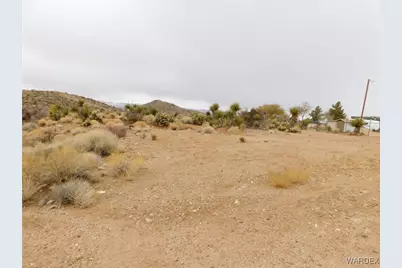 3341 N Klagetoh Road, Golden Valley, AZ 86413 - Photo 1