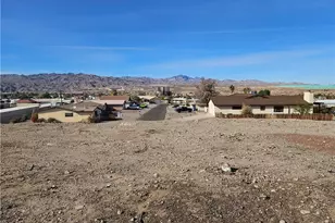 1468 Summit Dr, Bullhead City, AZ 86442 - Photo 1