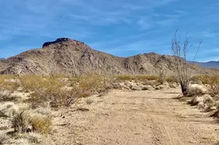 3415 E Flattop Dr, Yucca, AZ 86438 - Photo 1