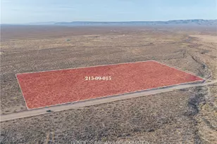 000 Aquarius Dr, Golden Valley, AZ 86413 - Photo 1