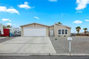 896 Holly St, Bullhead City, AZ 86442 - Photo 1