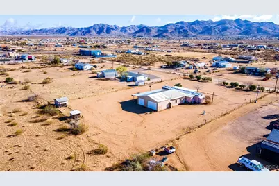 201 S Hope Road, Golden Valley, AZ 86413 - Photo 1