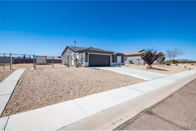 399 S Mormon Flat Road, Golden Valley, AZ 86413 - Photo 1