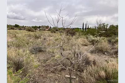 541 Christy Plaza, Kingman, AZ 86409 - Photo 1