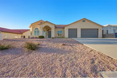 2581 McCormick Boulevard, Bullhead City, AZ 86429 - Photo 1