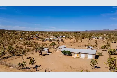 18353 N Peach Drive, Dolan Springs, AZ 86441 - Photo 1