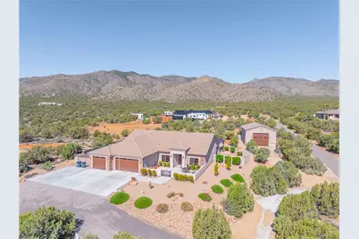 930 W South Shore Dr, Kingman, AZ 86409 - Photo 1