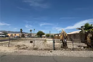 1967 Montclair Dr, Bullhead City, AZ 86442 - Photo 1