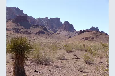 4885 S Papago Road, Golden Valley, AZ 86413 - Photo 1