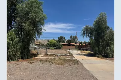 2385 Castle Rock Circle, Bullhead City, AZ 86442 - Photo 1