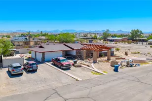 2332 Hummingbird Ln, Bullhead City, AZ 86442 - Photo 1