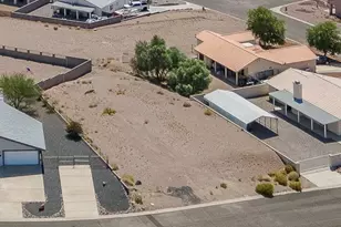 825 Warren Rd, Bullhead City, AZ 86429 - Photo 1