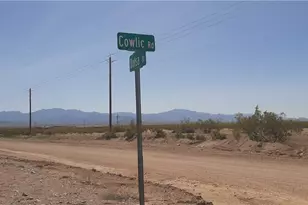 000 S Cowlic Rd, Golden Valley, AZ 86413 - Photo 1