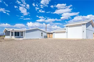 2245 Booster Dr, Bullhead City, AZ 86442 - Photo 1