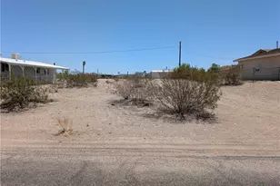 13204 S Cove Pkwy, Topock, AZ 86436 - Photo 1