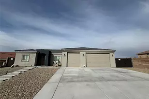 3471 Sunglow Dr, Bullhead City, AZ 86429 - Photo 1