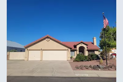 3835 Smoketree Circle, Bullhead City, AZ 86442 - Photo 1