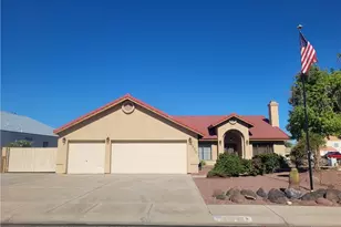 3835 Smoketree Cir, Bullhead City, AZ 86442 - Photo 1