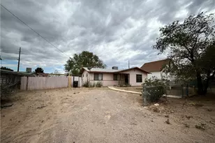 830 E Beverly Ave, Kingman, AZ 86409 - Photo 1