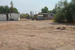 322 Santa Cruz Ave, Bullhead City, AZ 86442 - Photo 1