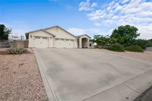 4274 Rising Sun Ave, Kingman, AZ 86401 - Photo 1