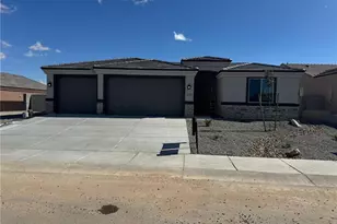 3336 Charleston St, Kingman, AZ 86401 - Photo 1