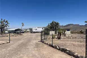 17532 N Ladera Dr, Dolan Springs, AZ 86441 - Photo 1