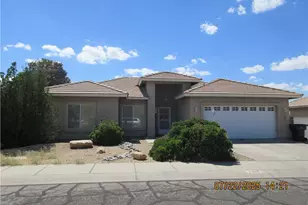 3827 Heritage Ln, Kingman, AZ 86409 - Photo 1