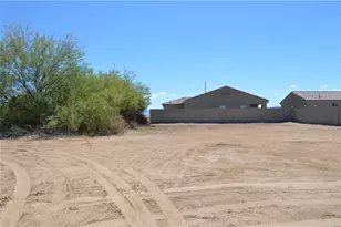1906 E Oatman Pl, Mohave Valley, AZ 86440 - Photo 1