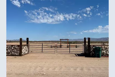 4375 Aquarius Road, Golden Valley, AZ 86413 - Photo 1