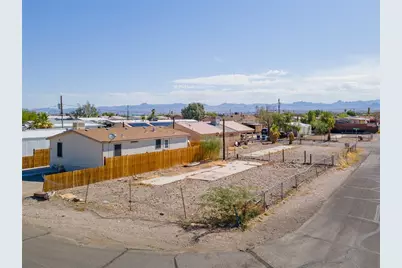 1970 Monterey Drive, Bullhead City, AZ 86442 - Photo 1