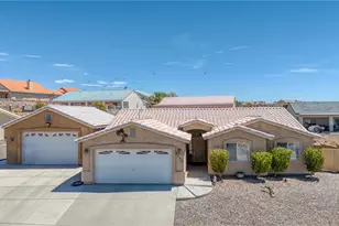 3462 Sunlamp Dr, Bullhead City, AZ 86429 - Photo 1