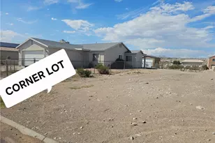 995 Terrace Dr, Bullhead City, AZ 86442 - Photo 1