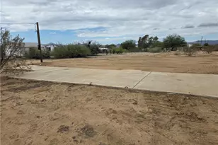 3401 N McNeal Rd, Golden Valley, AZ 86413 - Photo 1