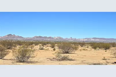 1205 S Teddy Roosevelt Road, Golden Valley, AZ 86413 - Photo 1