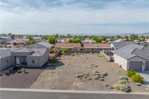 2076 E Desert Greens Dr, Fort Mohave, AZ 86426 - Photo 1