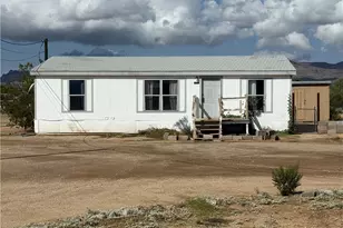 4229 N Concho Rd, Golden Valley, AZ 86413 - Photo 1