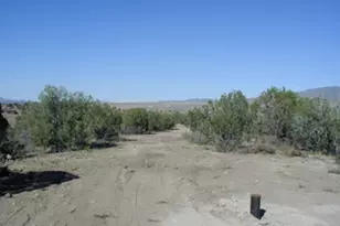 19531 E Wagon Master Dr, Wikieup, AZ 85360 - Photo 1