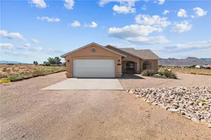 9575 N Saddleback Cir, Kingman, AZ 86401 - Photo 1