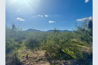 981 S Elfrida Rd, Golden Valley, AZ 86413 - Photo 1