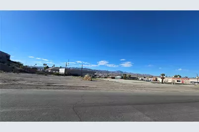 1525 Turquoise Road, Bullhead City, AZ 86442 - Photo 1