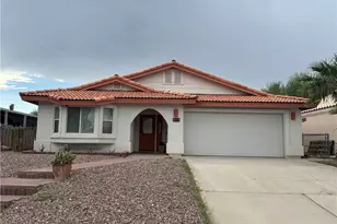 726 Riverfront Dr, Bullhead City, AZ 86442 - Photo 1