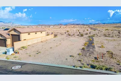 2693 Port Isabel Way, Bullhead City, AZ 86429 - Photo 1
