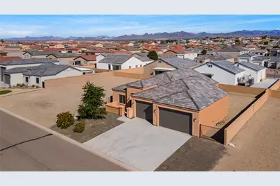 5686 S Palm Road, Fort Mohave, AZ 86426 - Photo 1