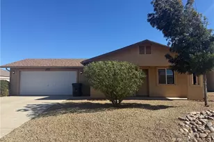 3144 N Prescott St, Kingman, AZ 86401 - Photo 1