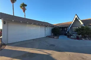 1699 Rio Vista Dr, Bullhead City, AZ 86442 - Photo 1