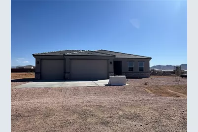 7424 E Sawmill Drive, Kingman, AZ 86401 - Photo 1